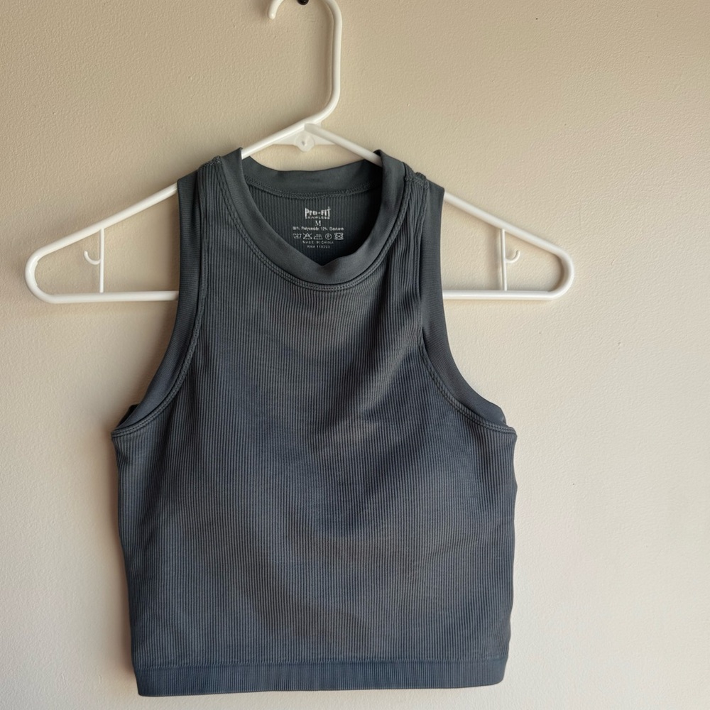Pro Fit Gray Ribbed Tank Top Medium - Picture 1 of 5